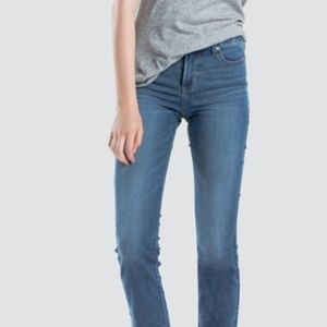 Levi's 312 Shaping Slim (size 28)